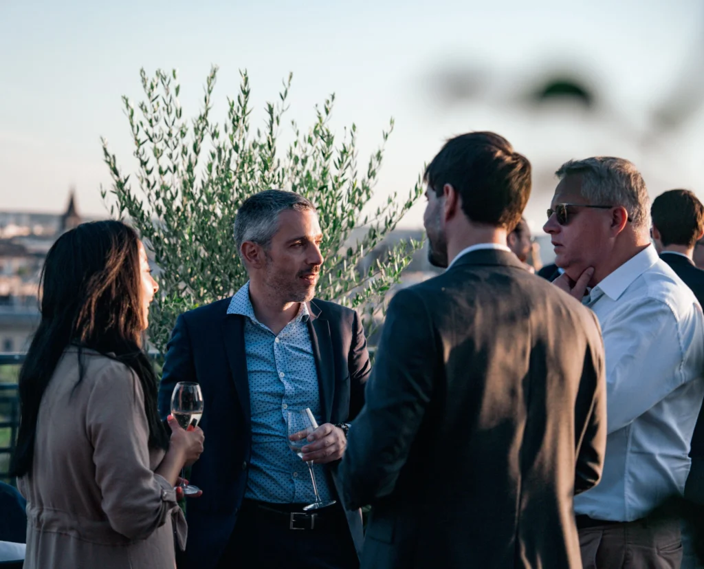 Utilisation de l'émotion et du storytelling dans une corporate vidéo produite par l'agence Teasermakers.